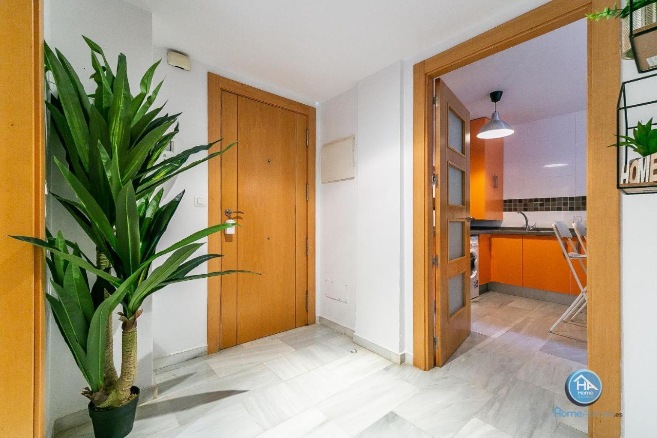 Malaga Boutique Stay - Carlos Haya Area With Parking Exterior photo