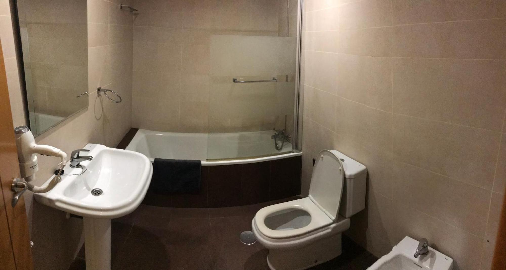 Malaga Boutique Stay - Carlos Haya Area With Parking Exterior photo