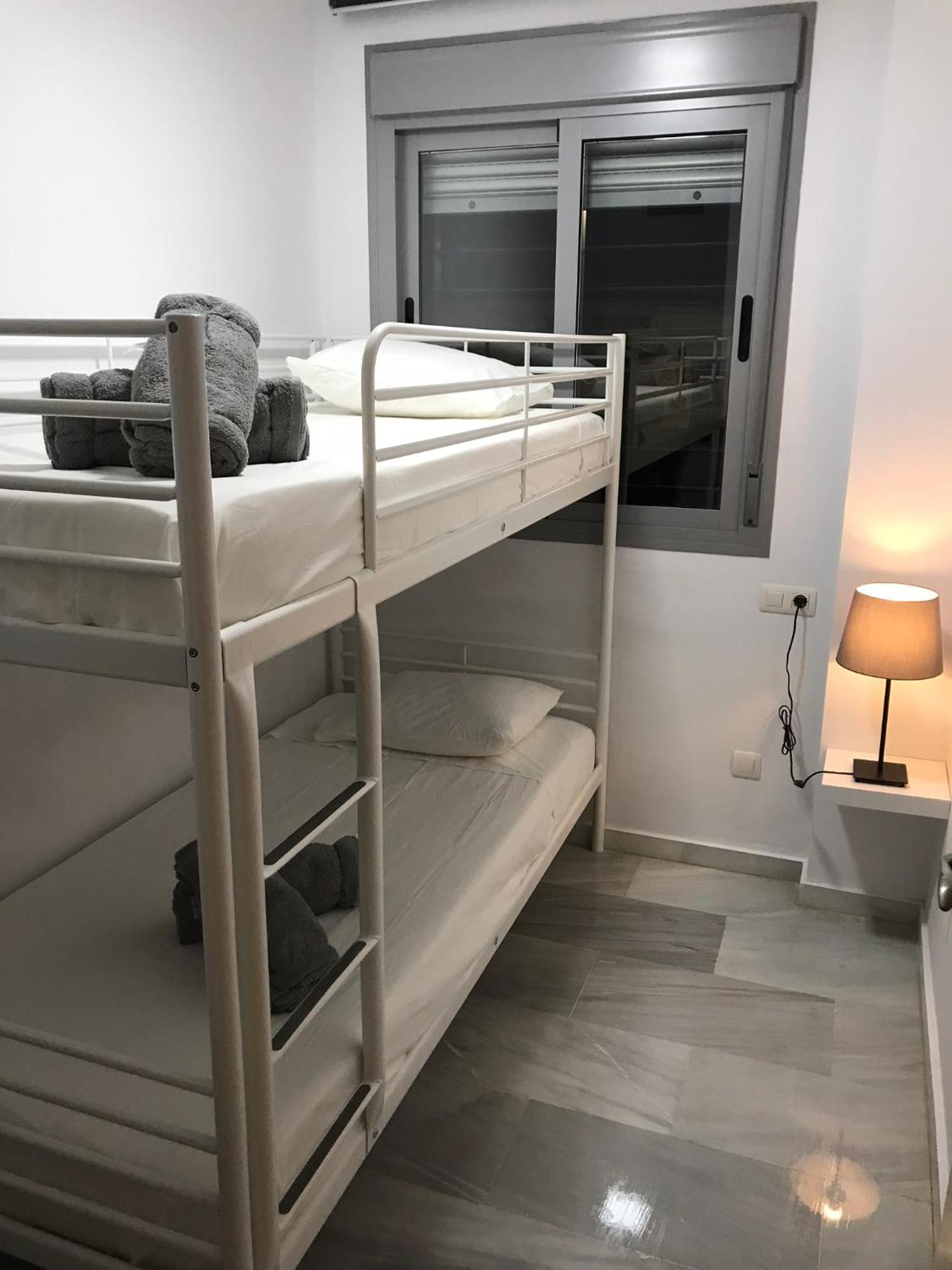 Malaga Boutique Stay - Carlos Haya Area With Parking Exterior photo